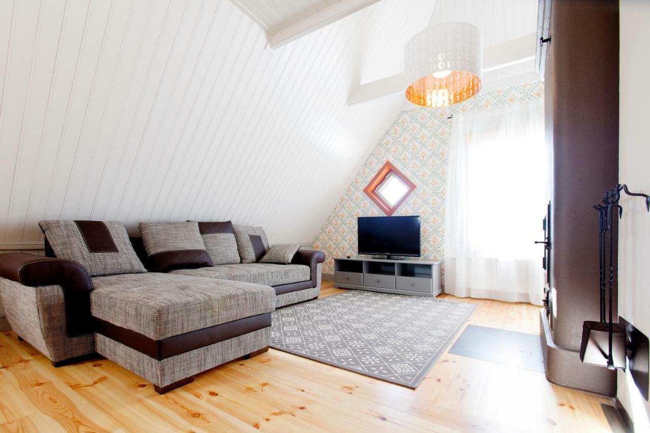 Ösel Apartment Kuressaare Exterior foto